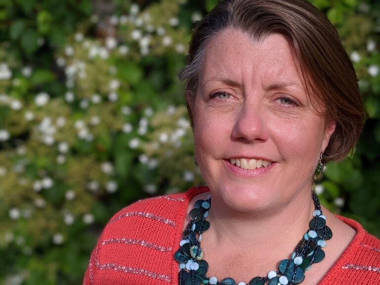 Rev Fiona Bennett